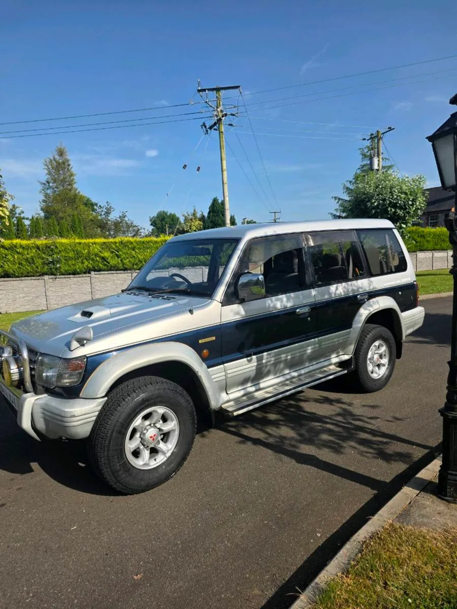 MITSUBISHI PAJERO 2.8 TURBO DIESEL EXCEED - Image 2