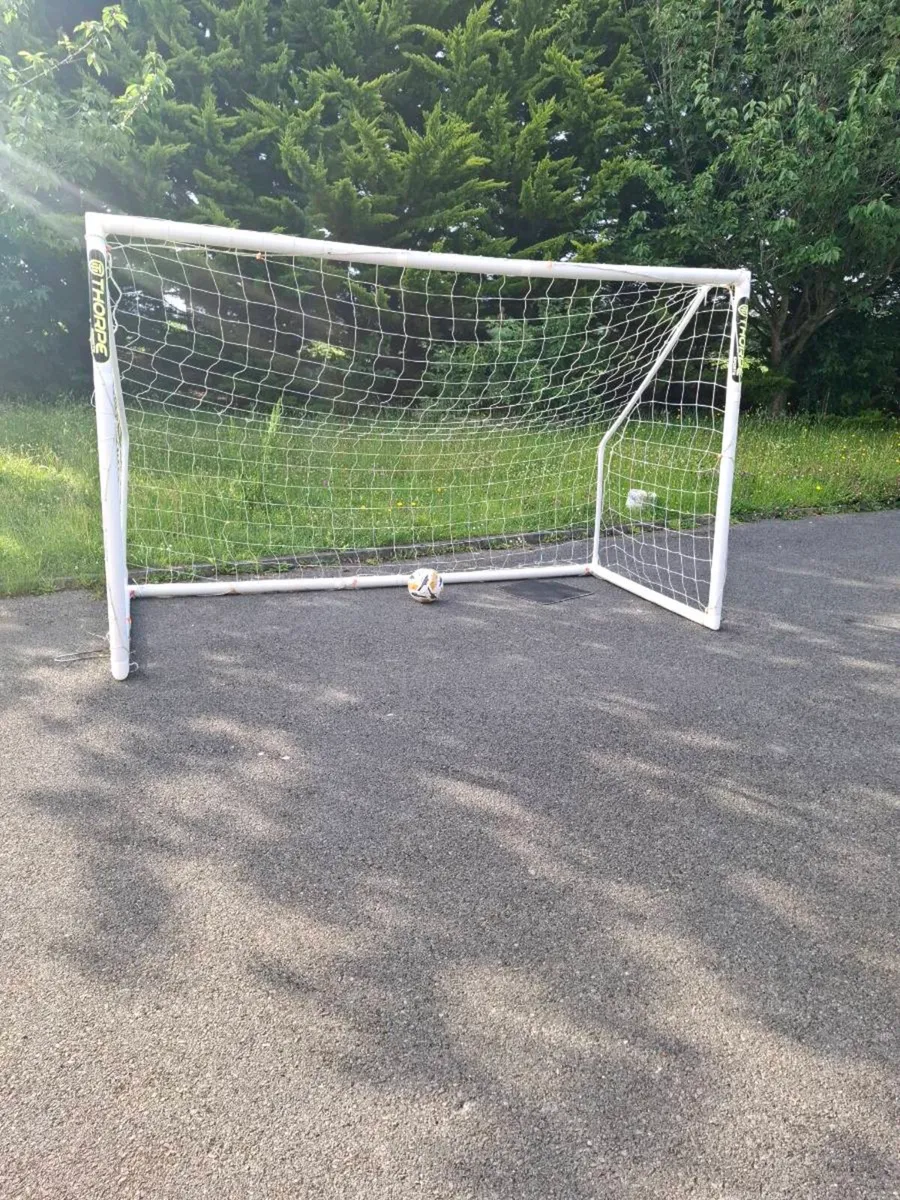 Soccer goals - Image 1