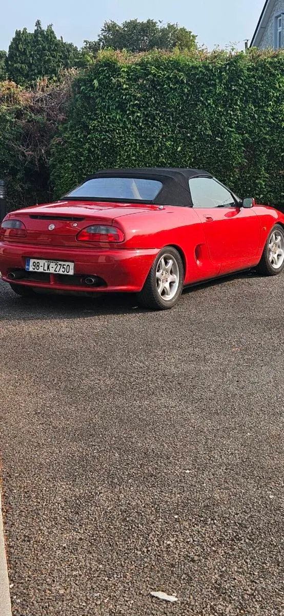 Car - Image 1