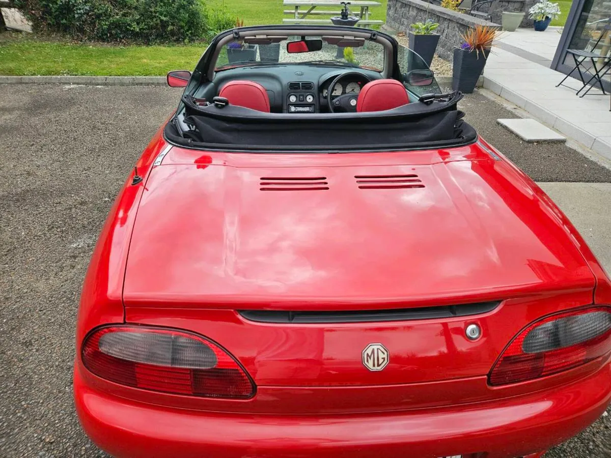 Car - Image 3