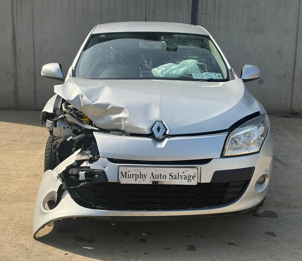 2011 Renault megane parts - Image 1