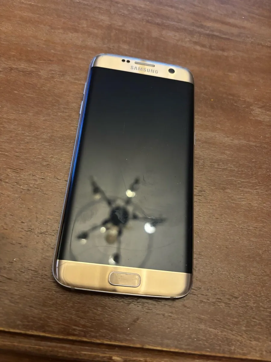 Samsung Galaxy S7 Edge, Gold (for spare parts) - Image 1