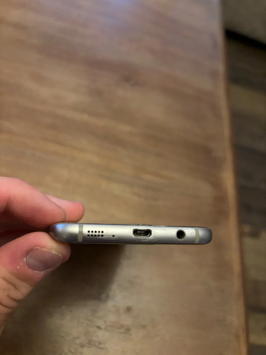 Samsung Galaxy S7 Edge, Gold (for spare parts) - Image 3