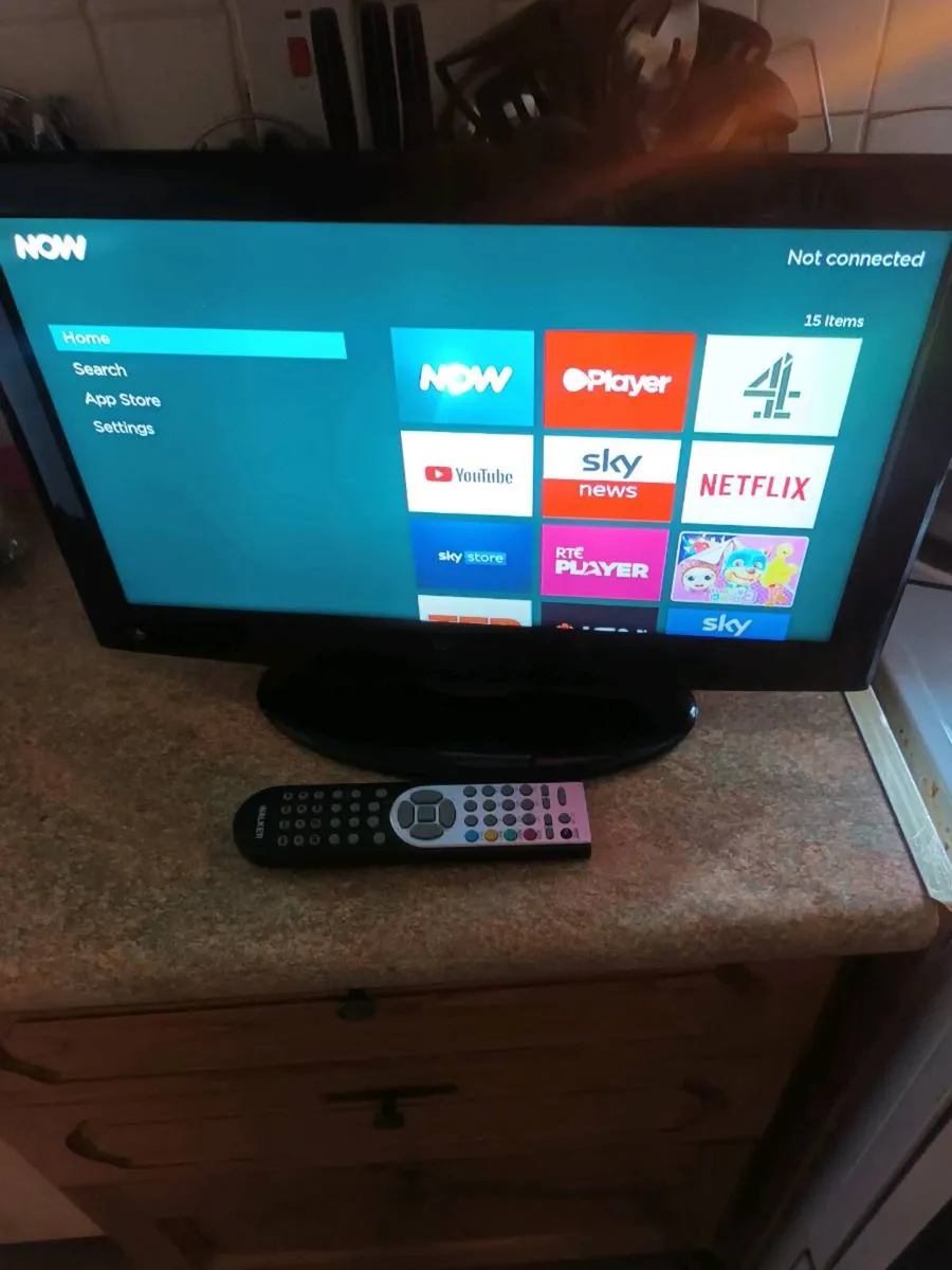 19" Walker TV/DVD Combi - Image 1