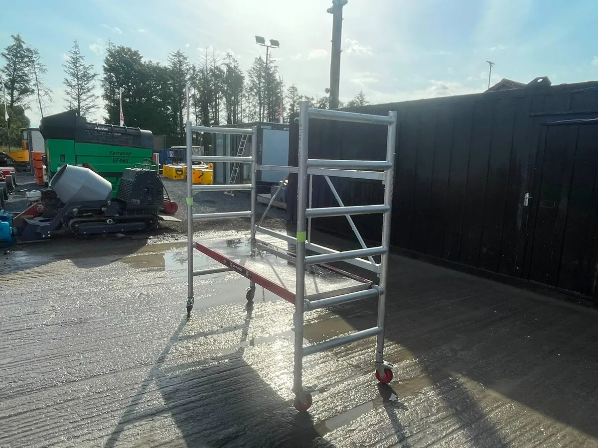 Altrex RS44-Power Folding Aluminium Tower - Image 3