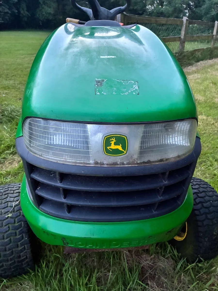 John Deere LA Series Bonnet / Hood - Image 3