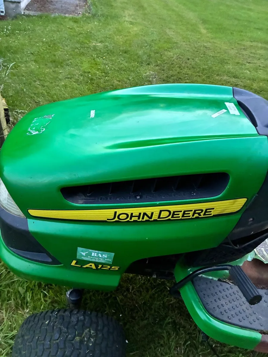 John Deere LA Series Bonnet / Hood - Image 2