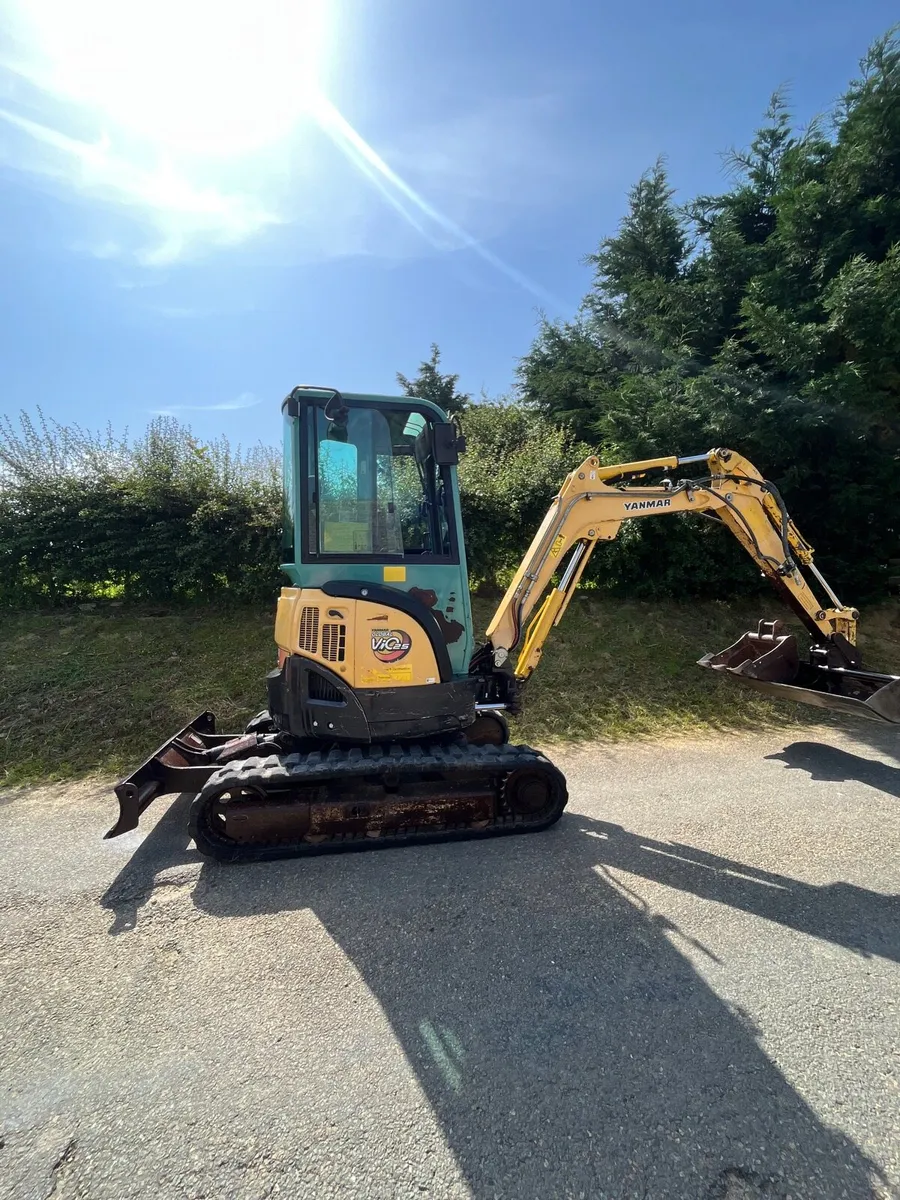 2016 2.8 ton yanmar digger zero tail swing - Image 1
