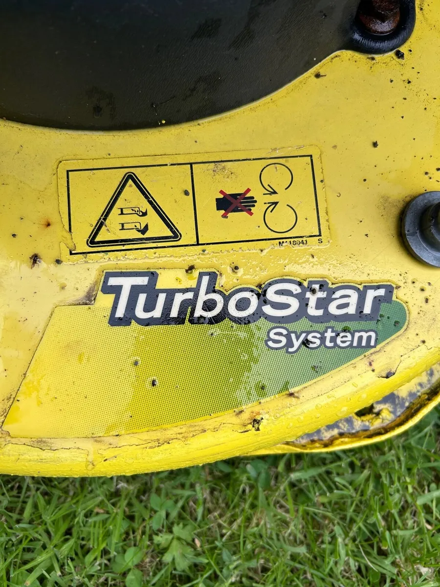 John deere x300r ride on lawnmower - Image 2