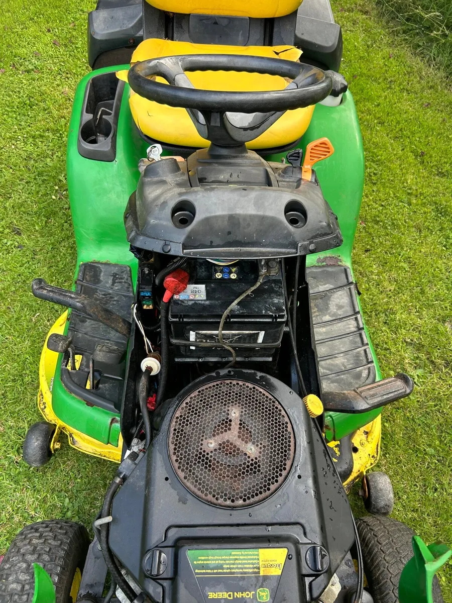 John deere x300r ride on lawnmower - Image 3