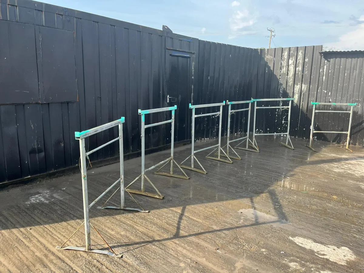 Builders Trestle/Bandstands Adjustable Steel - Image 1