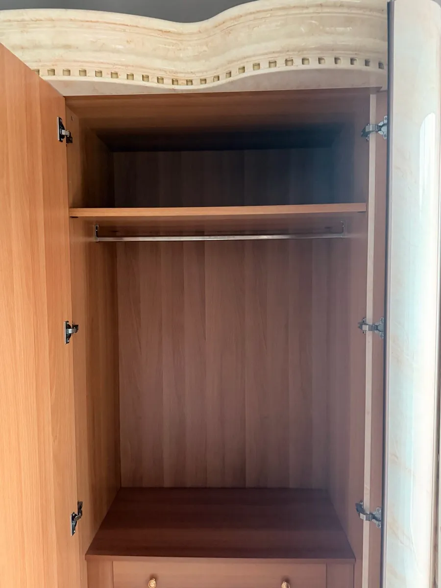 Wardrobe and Bed set - reduced to €300 quick sale - Image 3