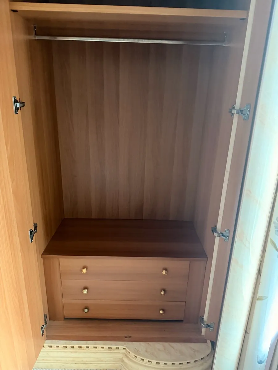 Wardrobe and Bed set - reduced to €300 quick sale - Image 4