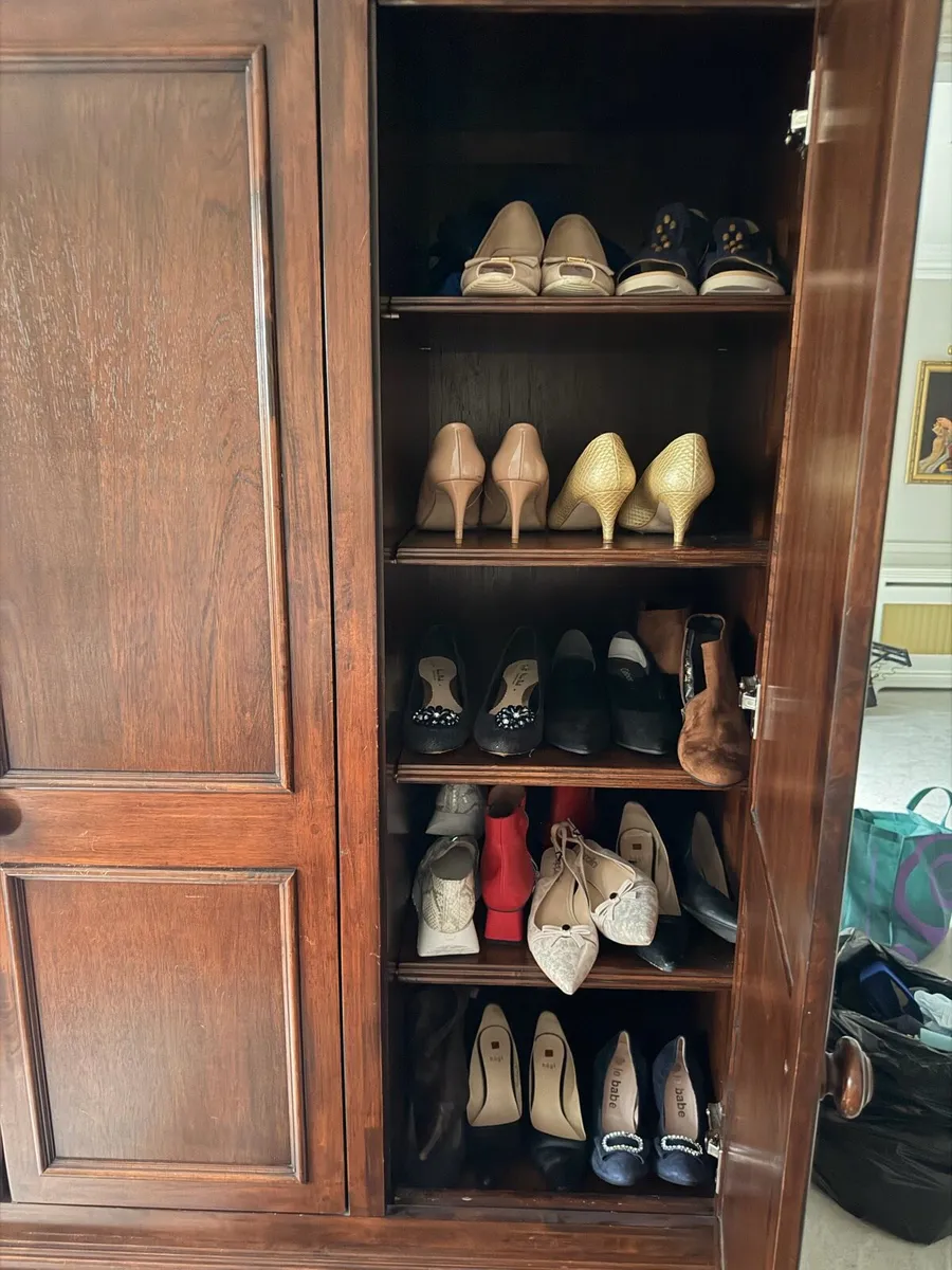 Willis & Gambier Wardrobe - Image 3