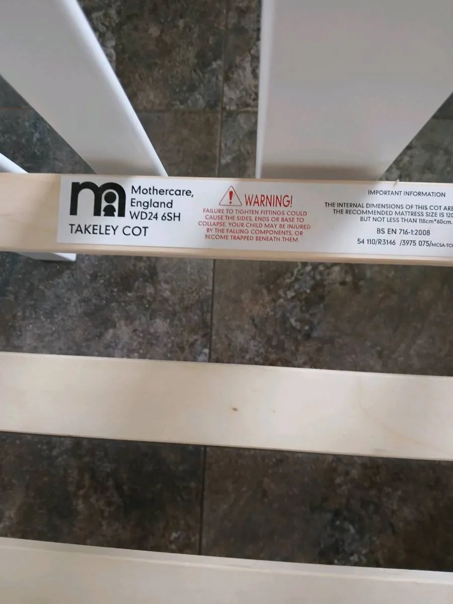 Cot ..120x 60. + mattress. - Image 4