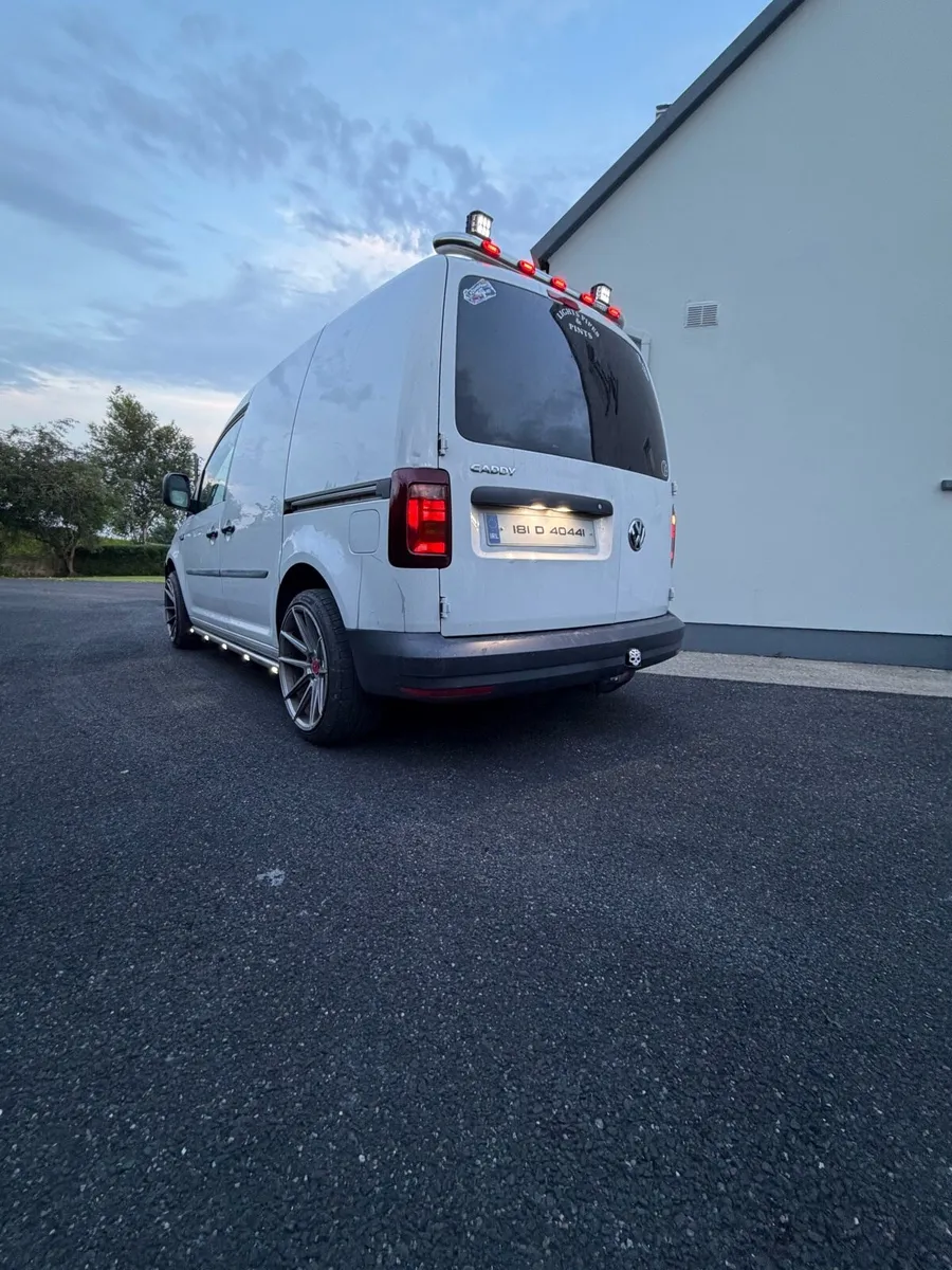 2018 caddy - Image 4