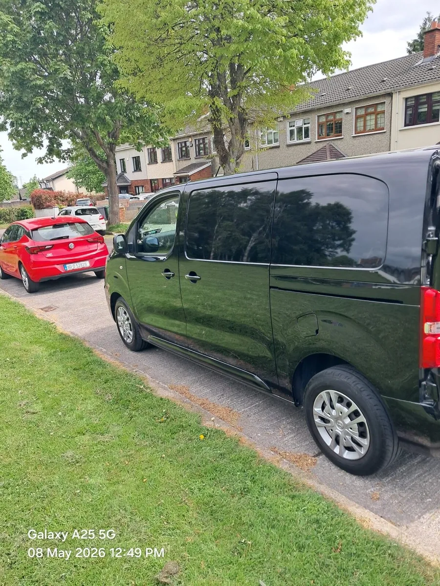 OPEL VIVARO BRAND NEW DOE 5/27 MINT CONDITION - Image 3