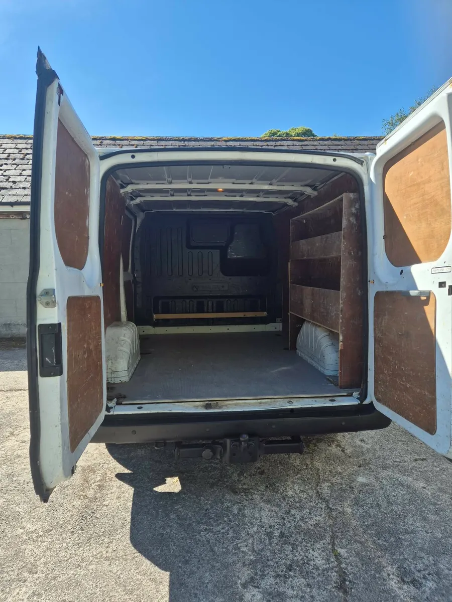 Ford Transit - Image 2