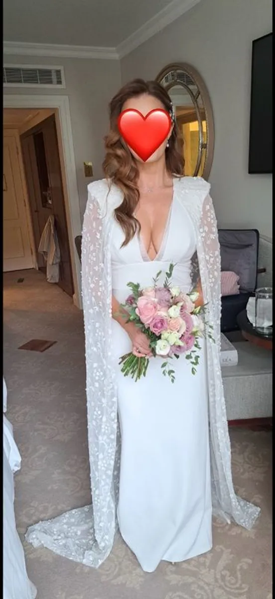 Greta Constantine Wedding Dress with Cape - Image 3