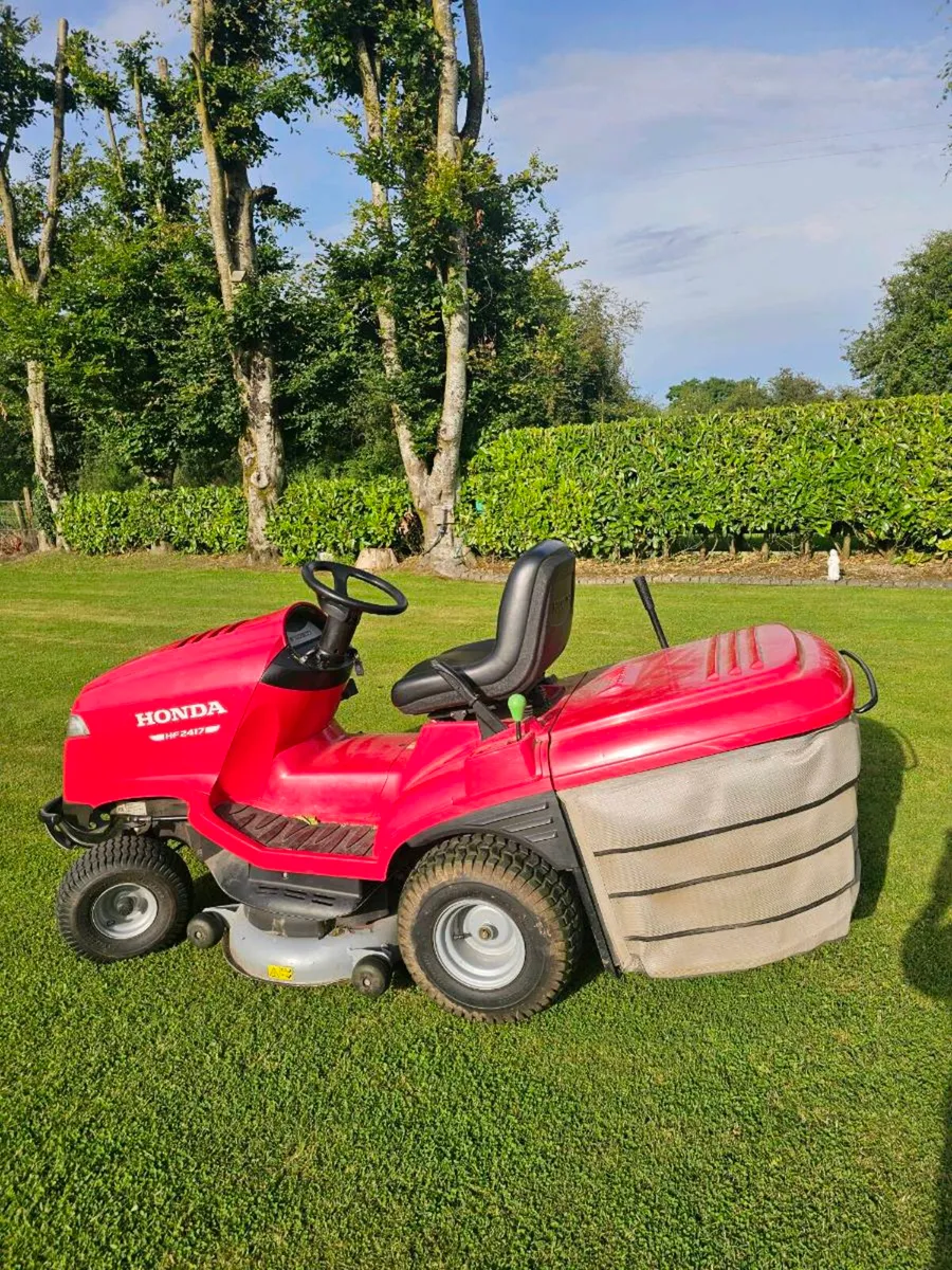 Honda ride on lawn mower - Image 2