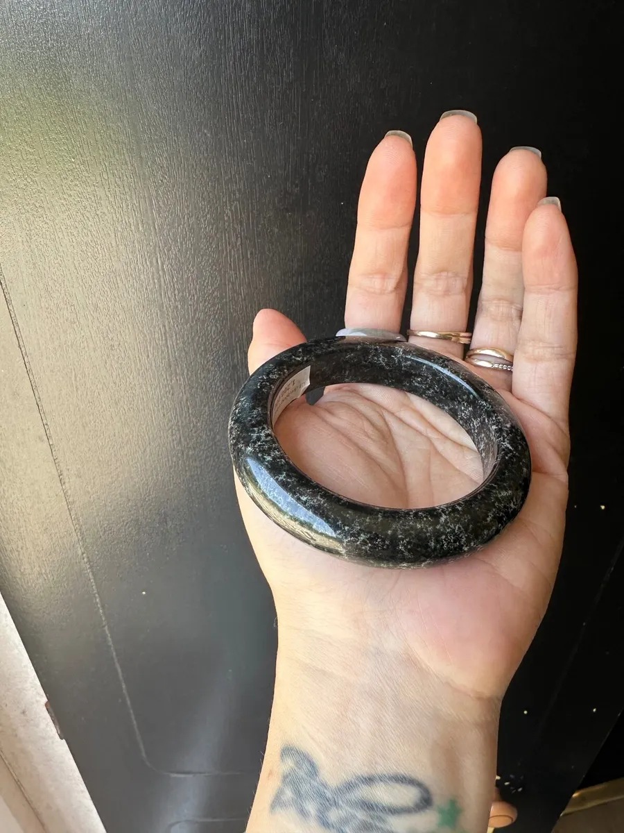 Grade A Burma Jadeite Jade bangle 55mm - Image 1