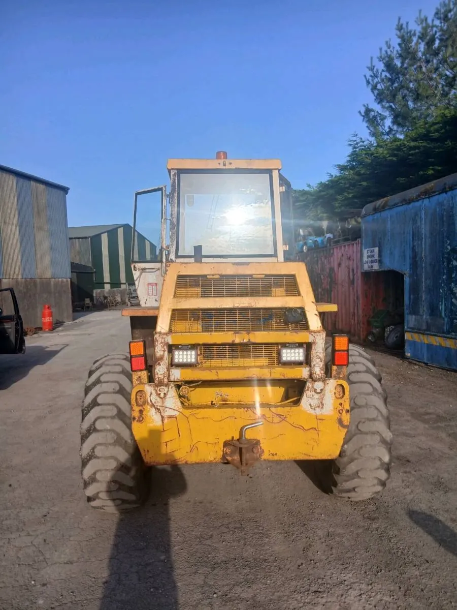 Jcb 410 loader - Image 1