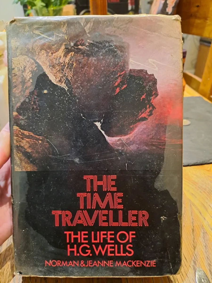 1st ed 1973 The Time Traveller - Image 1
