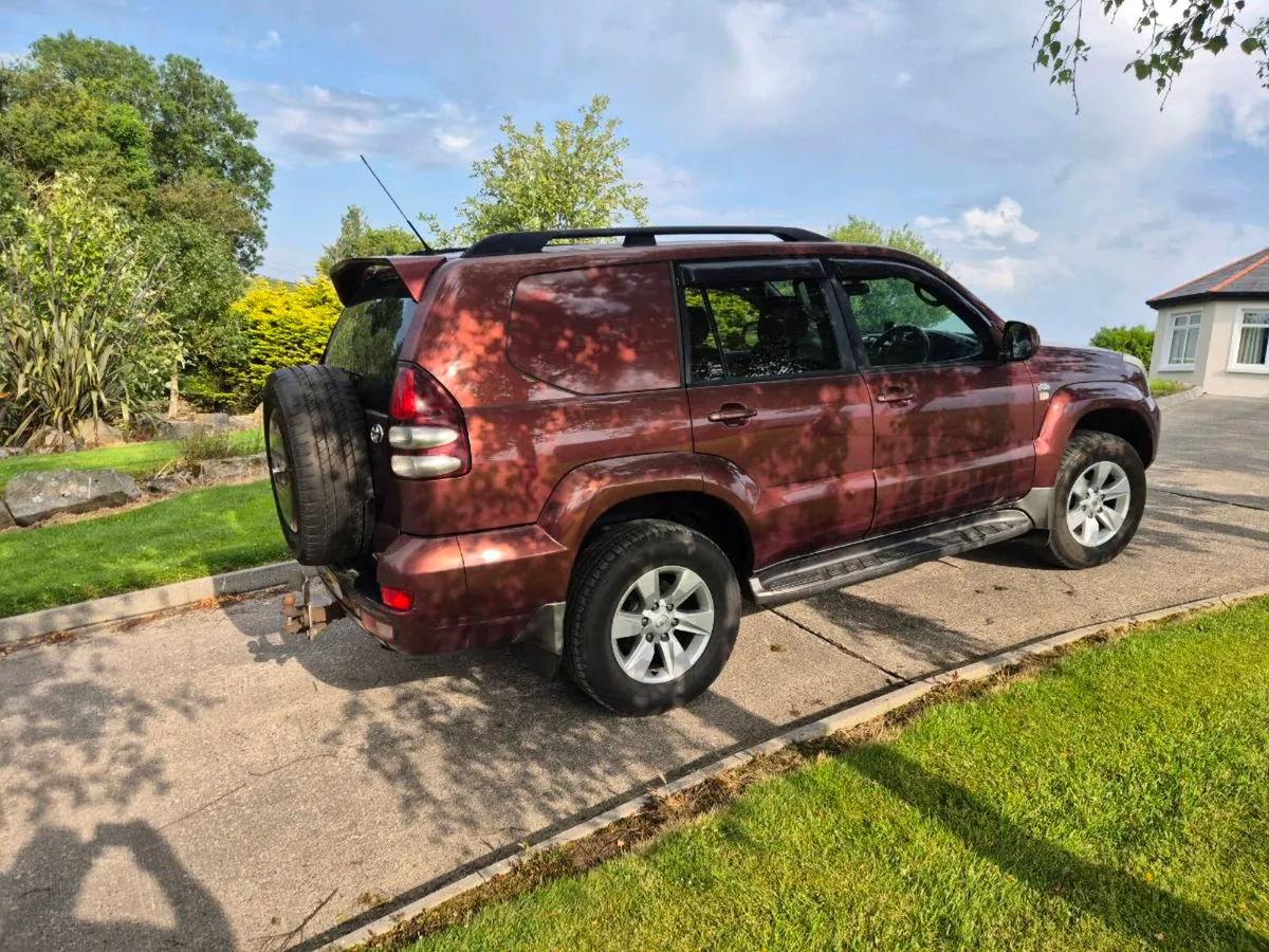 Toyota Landcruiser Crewcab - Image 2