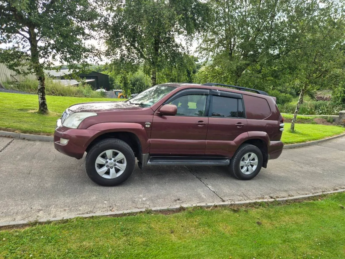 Toyota Landcruiser Crewcab - Image 3