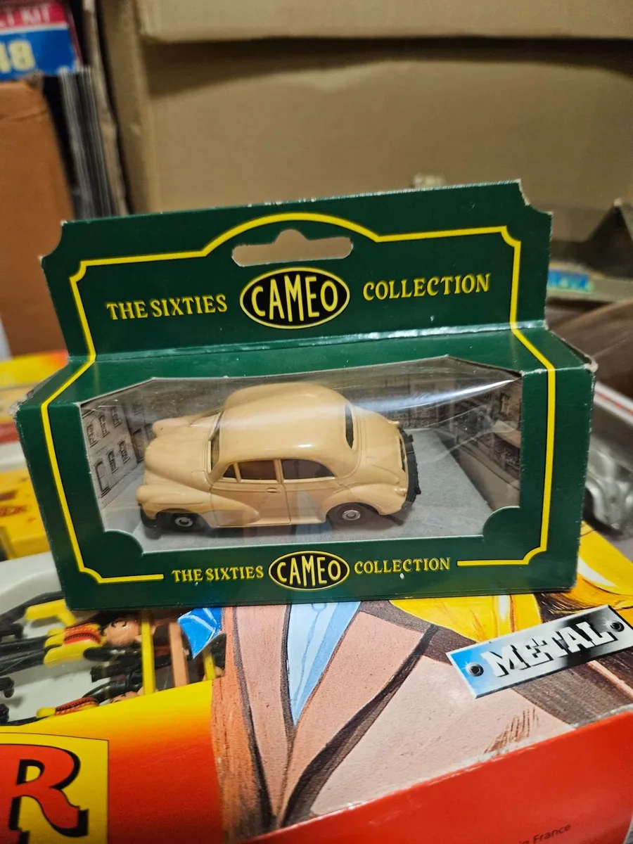 Corgi Cameo Morris Minor