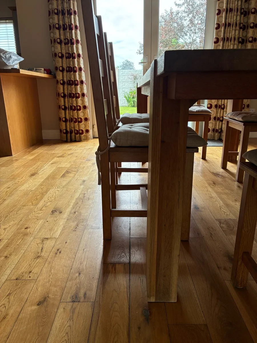 oak dinning table and 6 chairs - Image 3