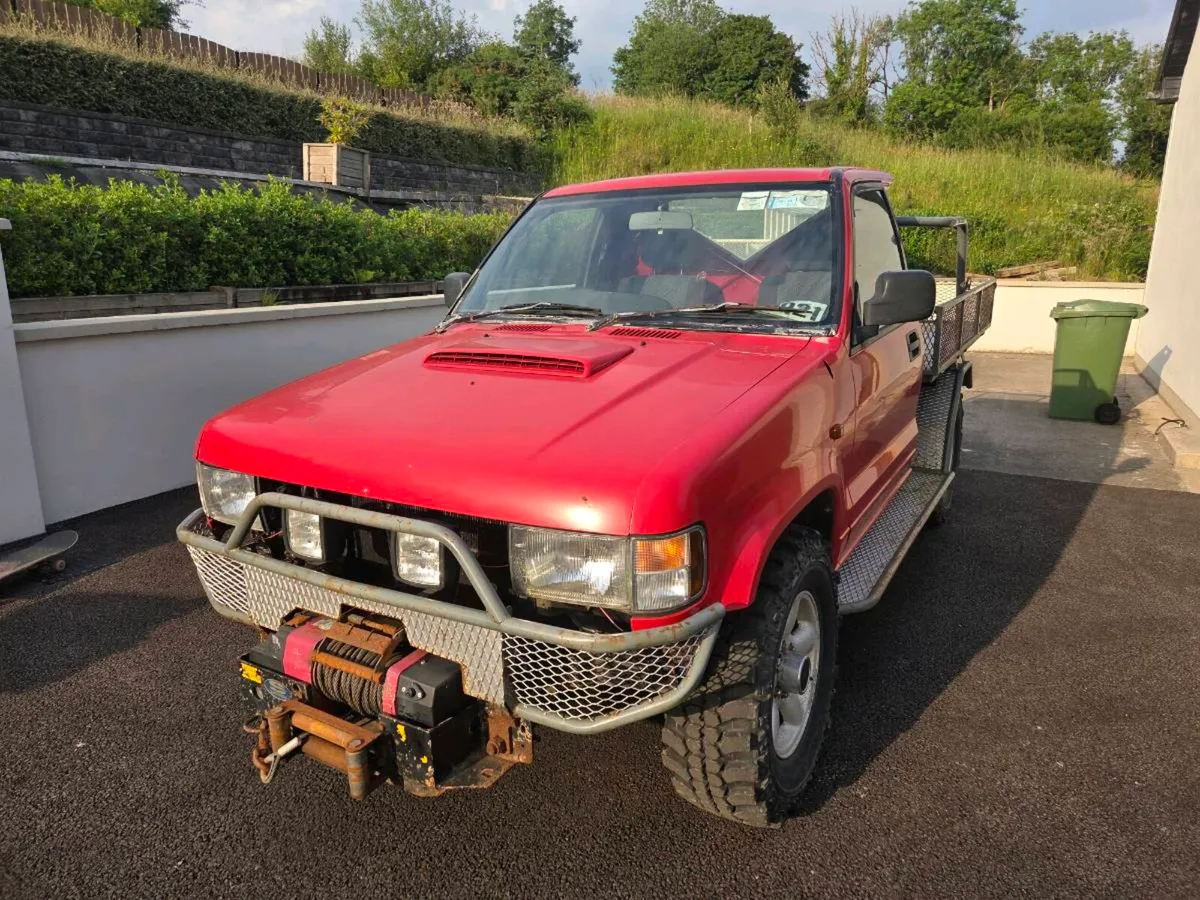 Isuzu trooper - Quad - Image 3