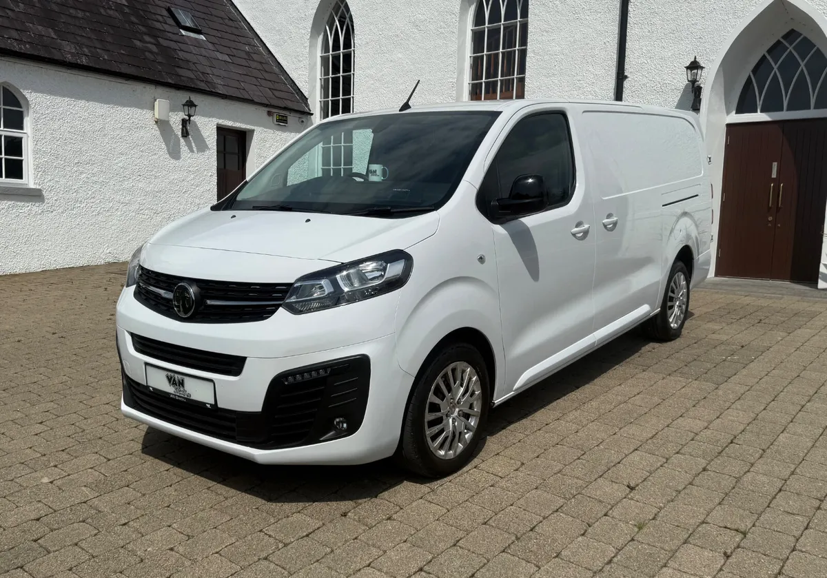 2023 Vauxhall Vivaro Sportive LWB 2900 L2H1 - Image 3