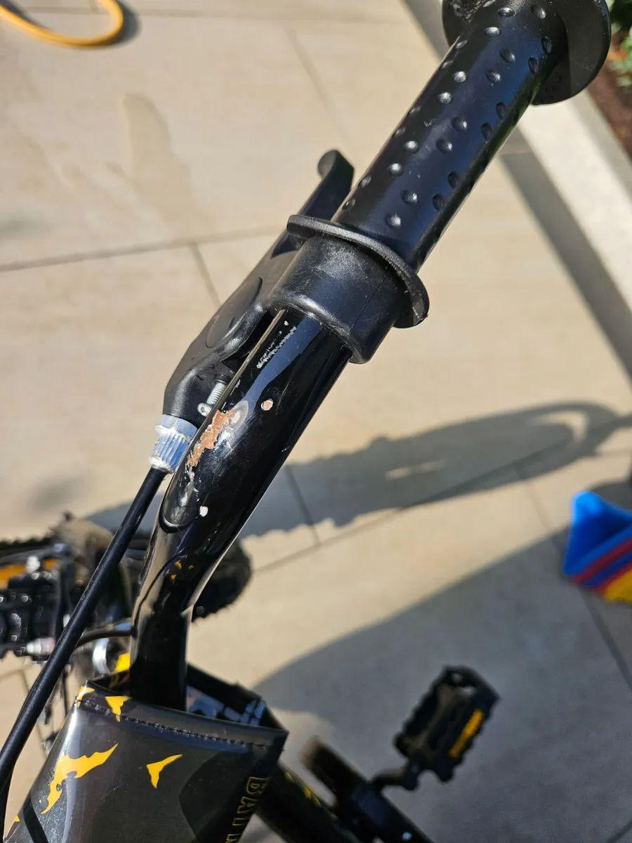 Boys bike - Image 2
