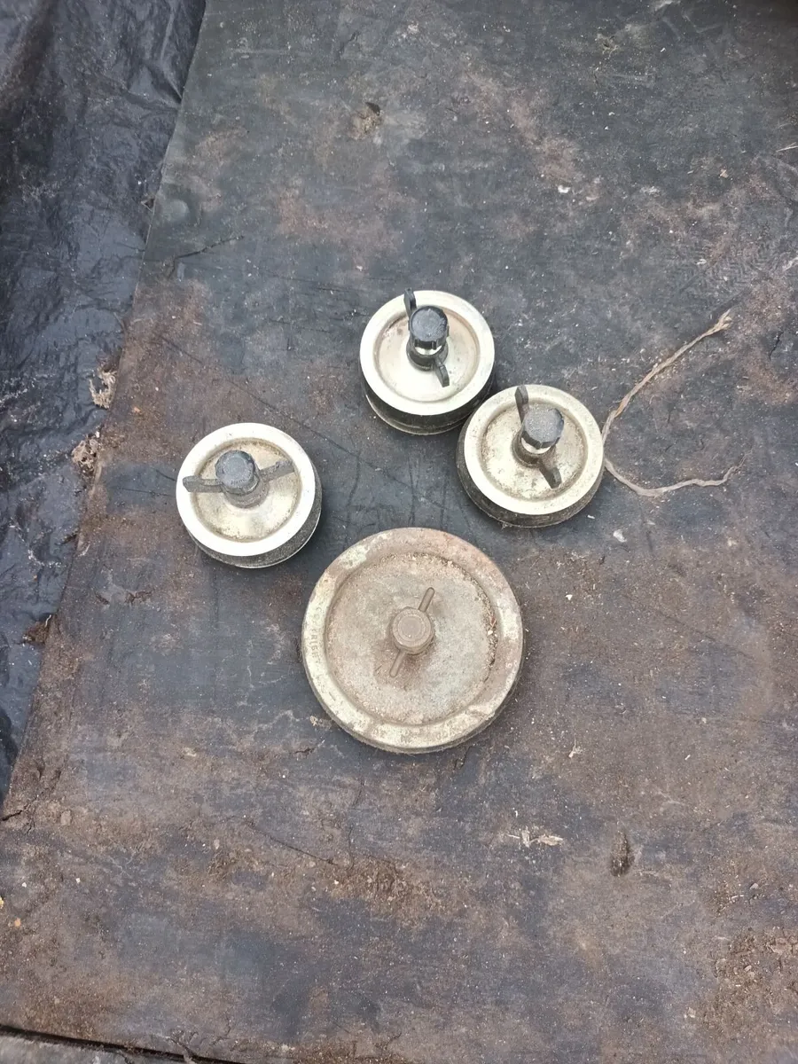 4 x steel/rubber pipe test bungs 100mm and  150mm