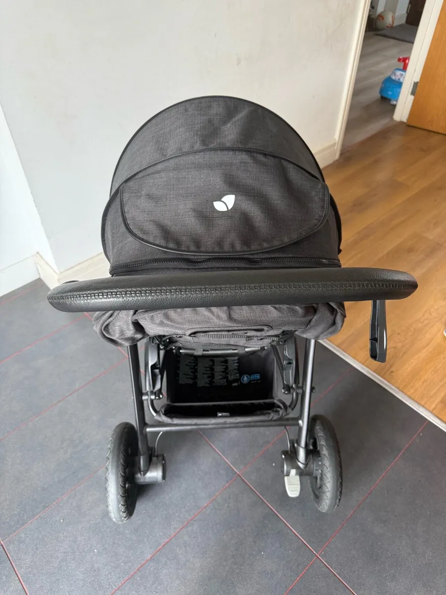 Baby stroller - Image 3