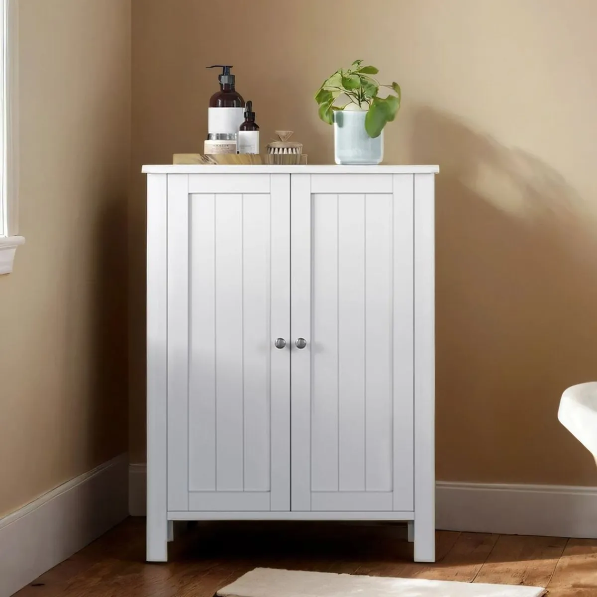 Click here to send this ad to a friend   Bathroom - Image 1