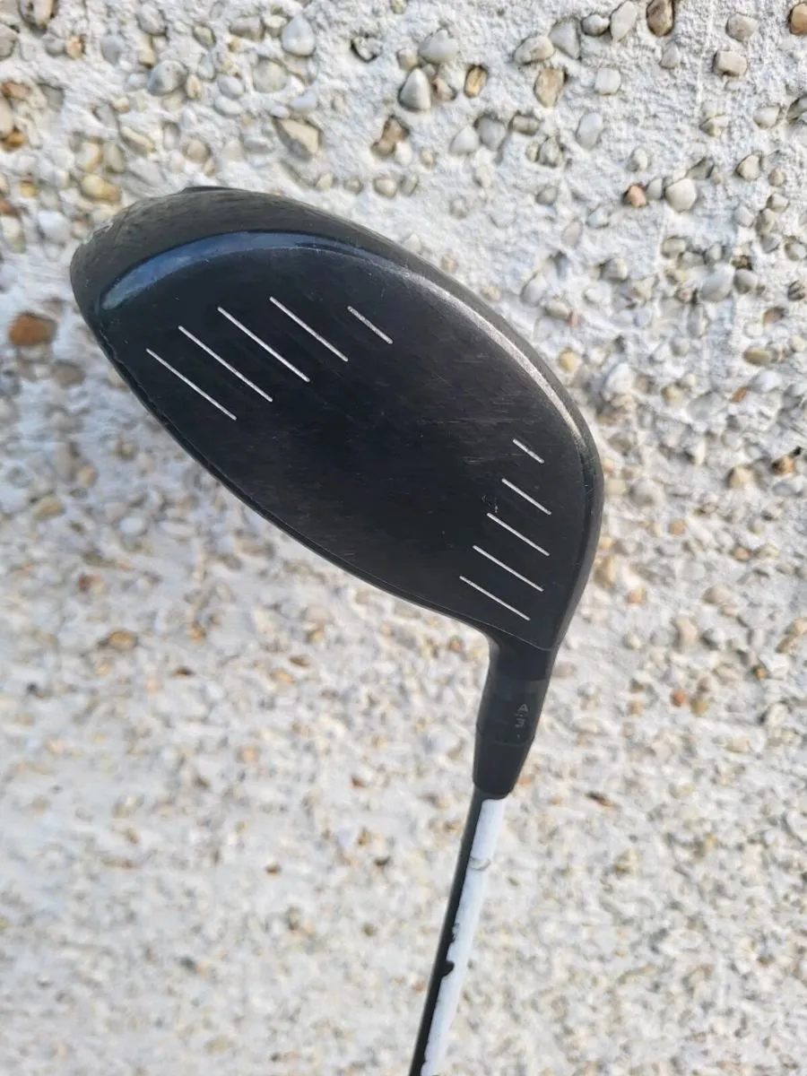 Titeleist 915d2 left hand driver - Image 3