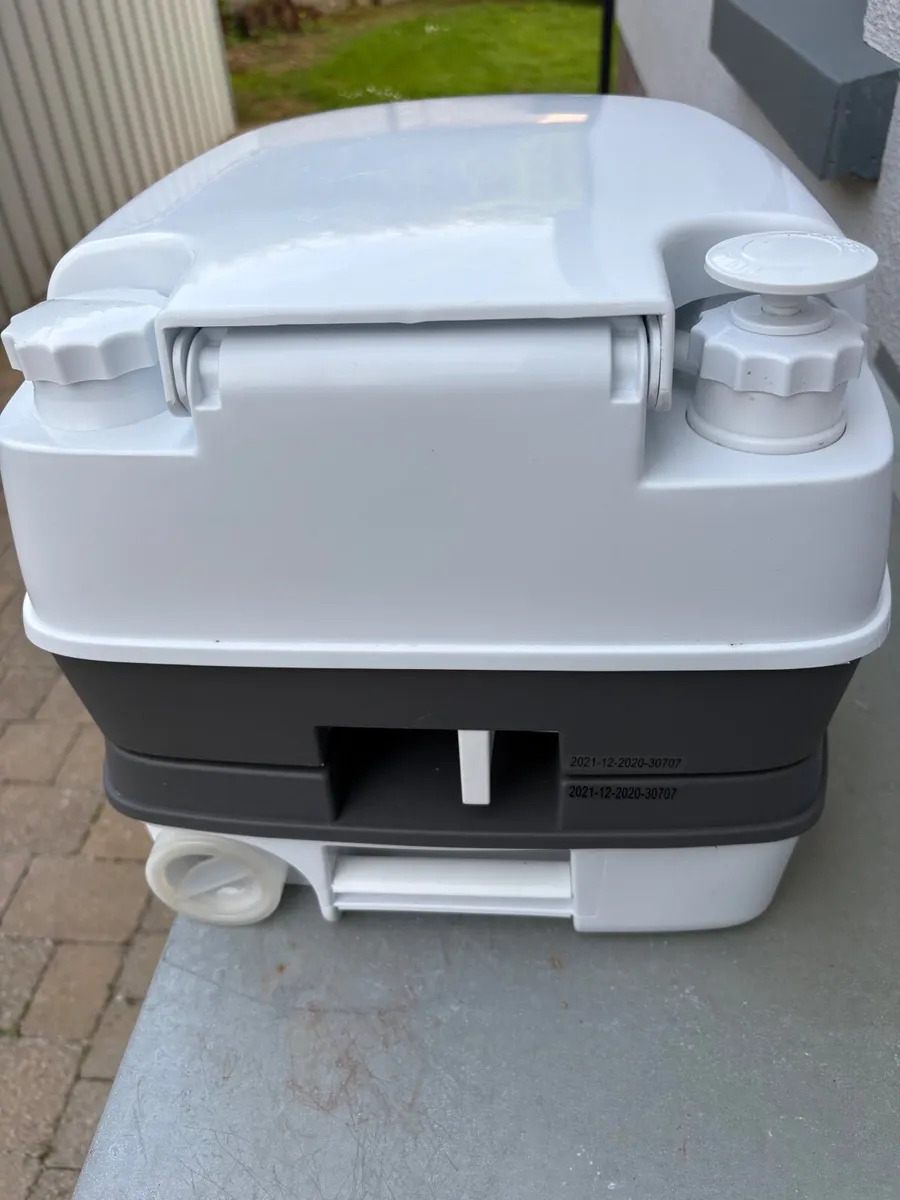 Camping toilet - Image 2