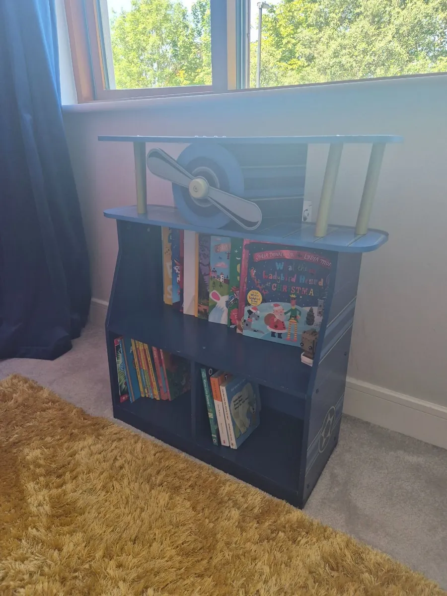 Children's Airplane Bookcase – €20 - Image 1