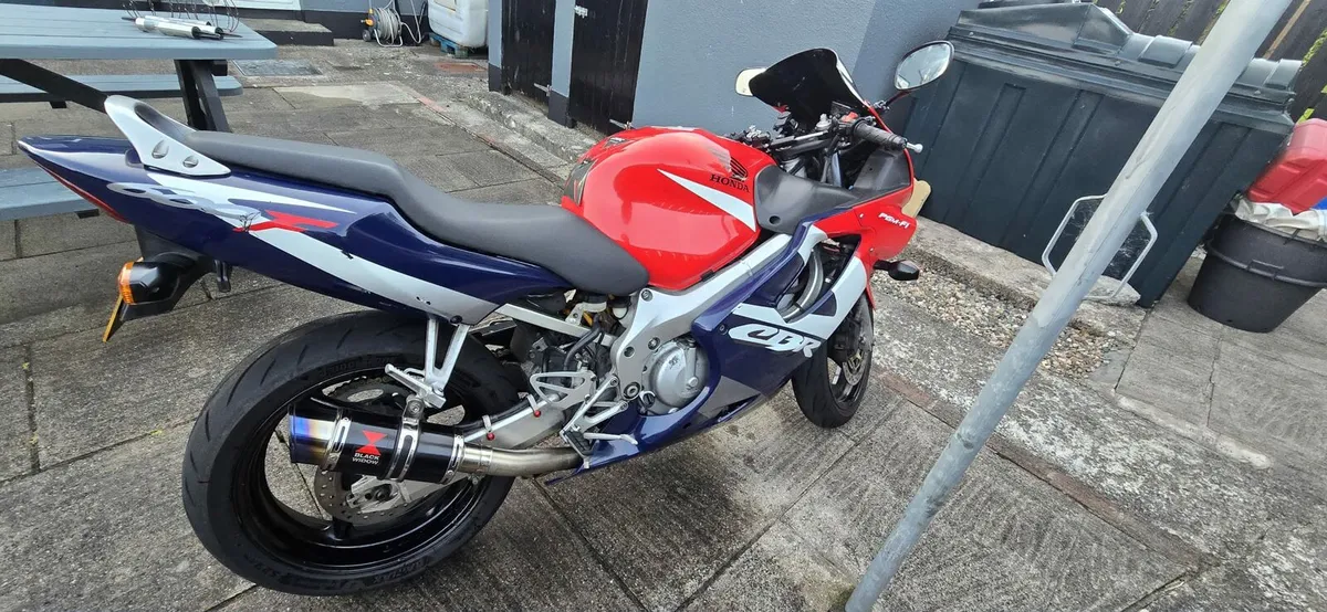 😱2002 Honda cbr600F PGM-F4i. - Image 3