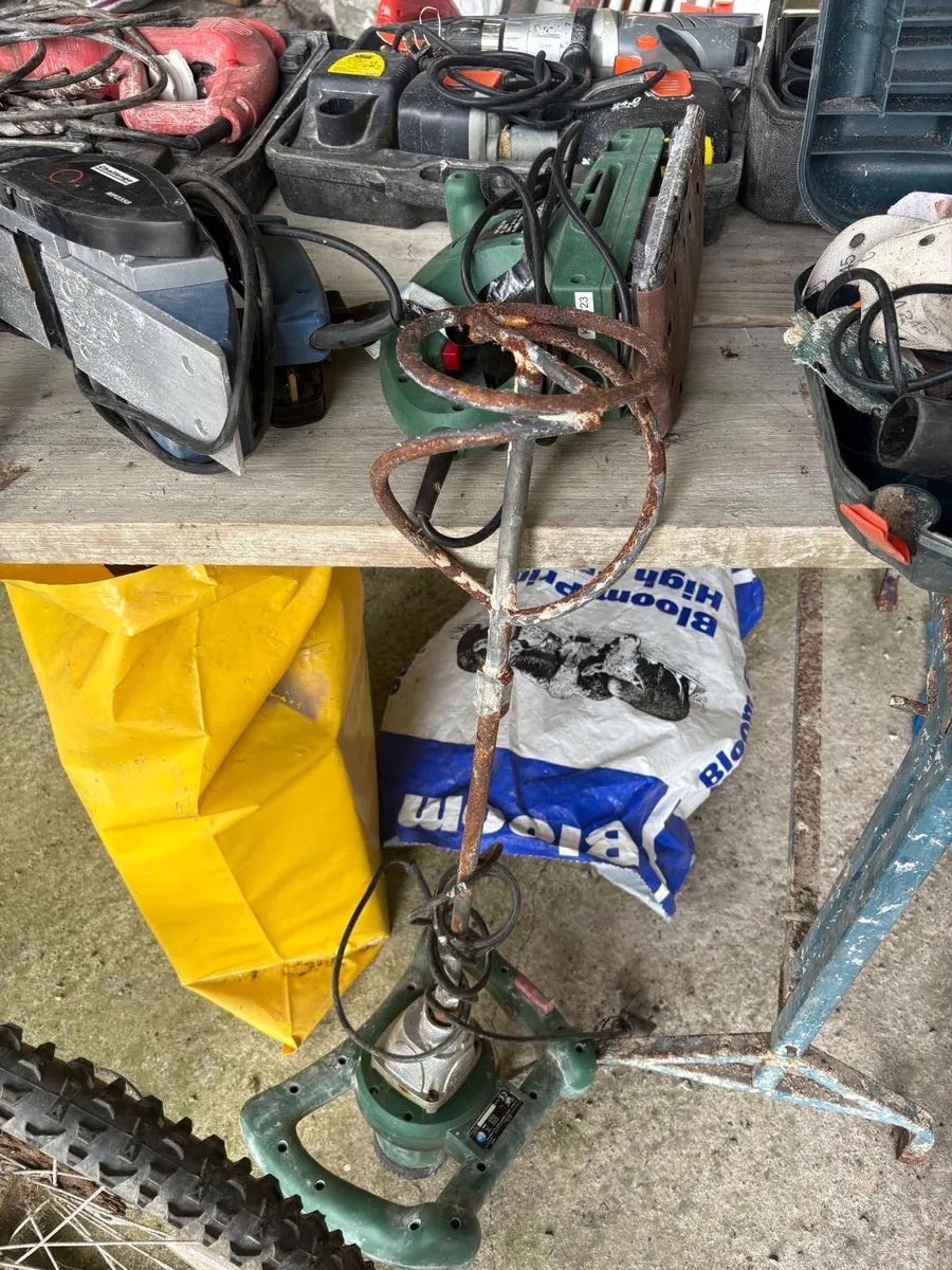 Farmyard Equipment - Image 4
