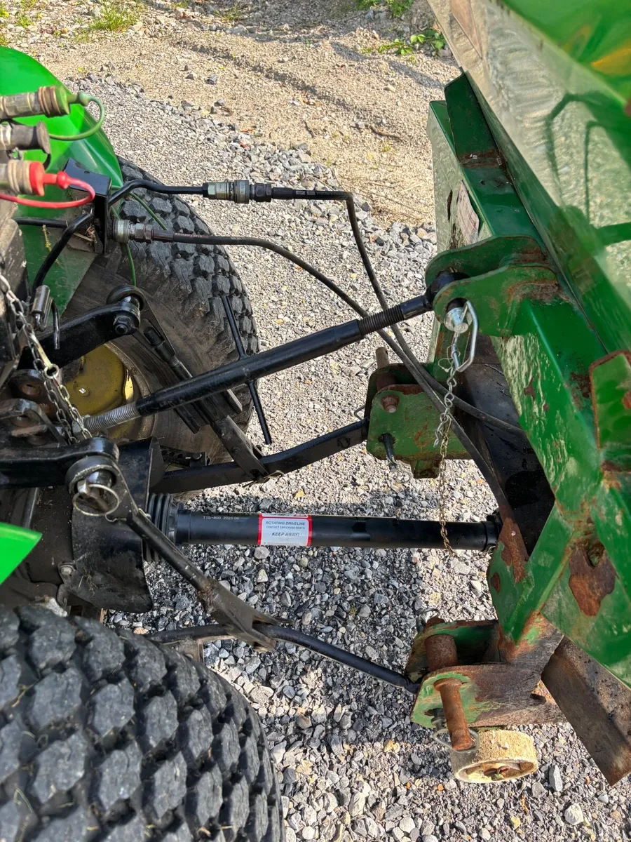 Hydraulic Fertiliser Spreader - Image 4