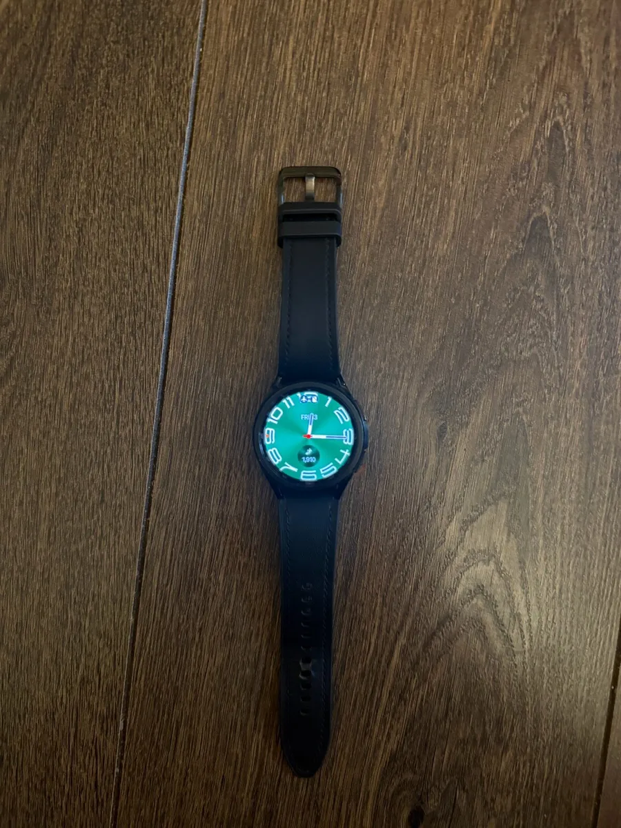 Samsung Galaxy Watch 6 Classic (SM-R950) - 43mm - Image 4