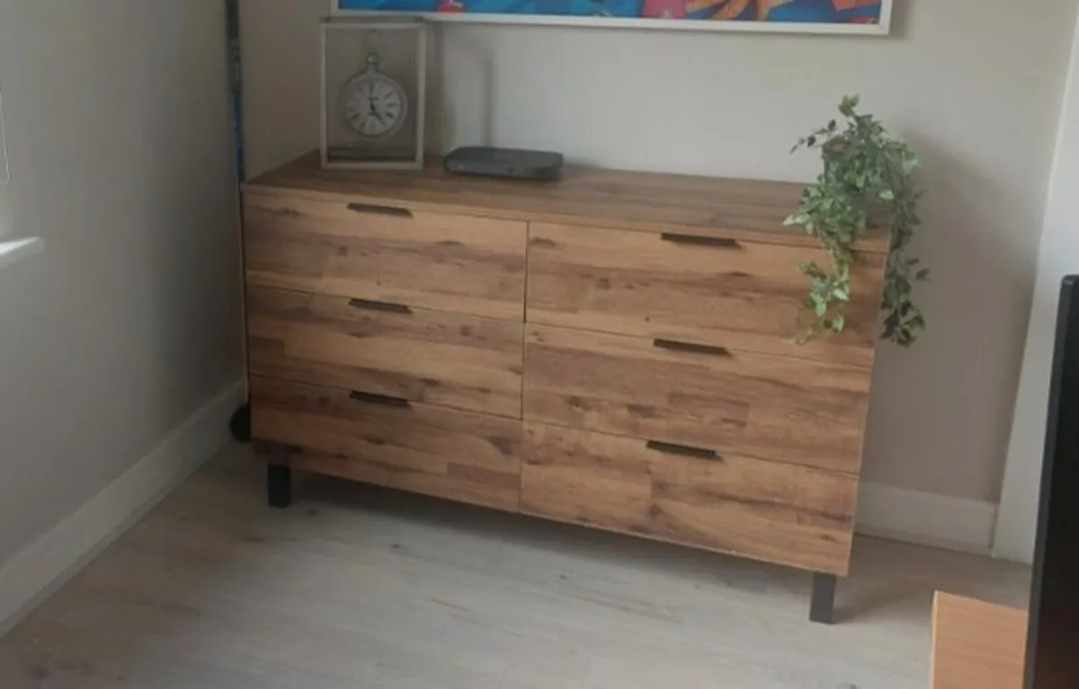 Chest of drawers - €100 - Image 1