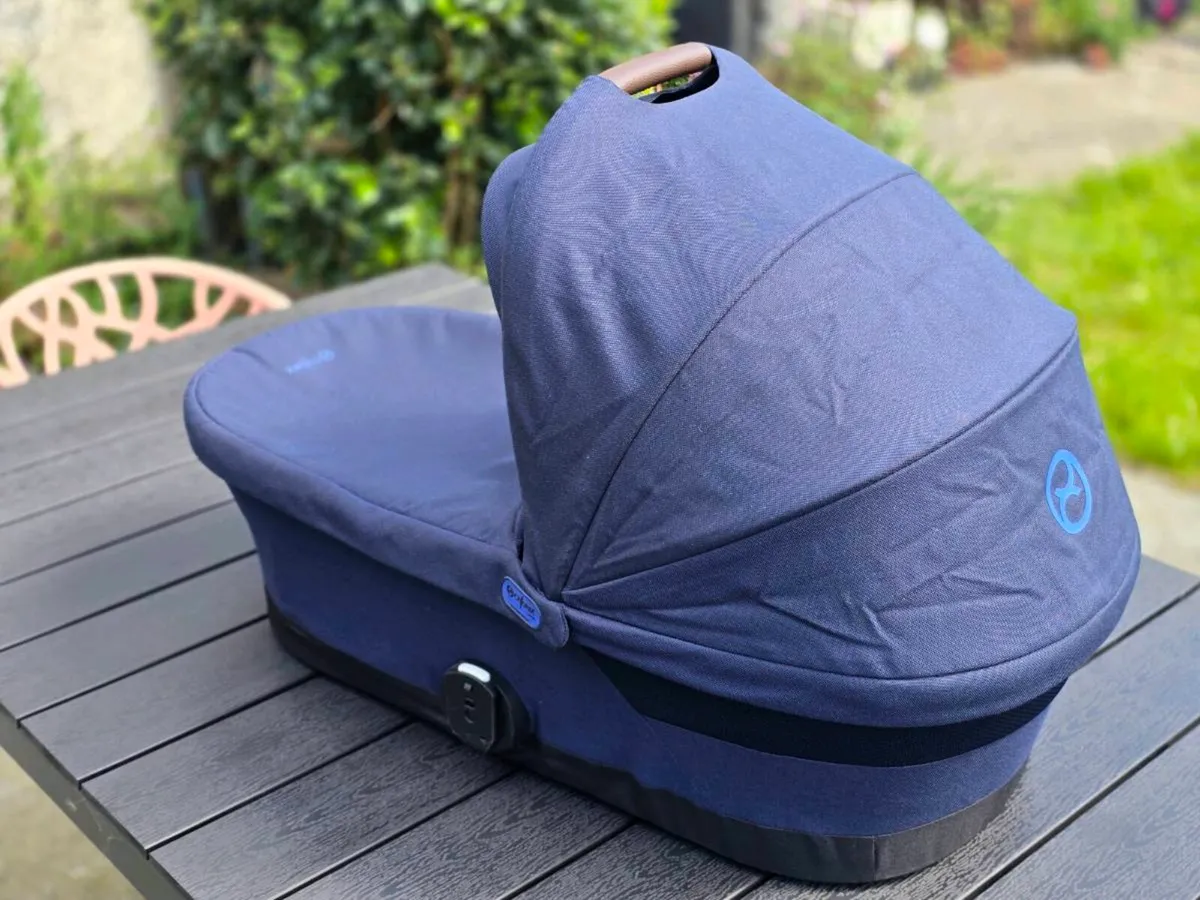Cybex Gazelle pram cot & raincover - Image 3