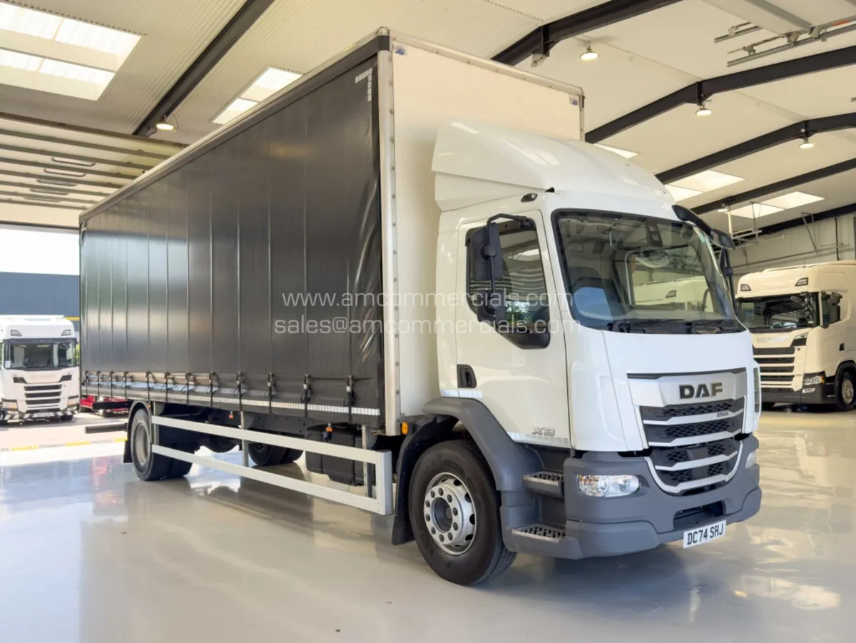 2024 DAF XB 260 CURTAINSIDER - Image 1