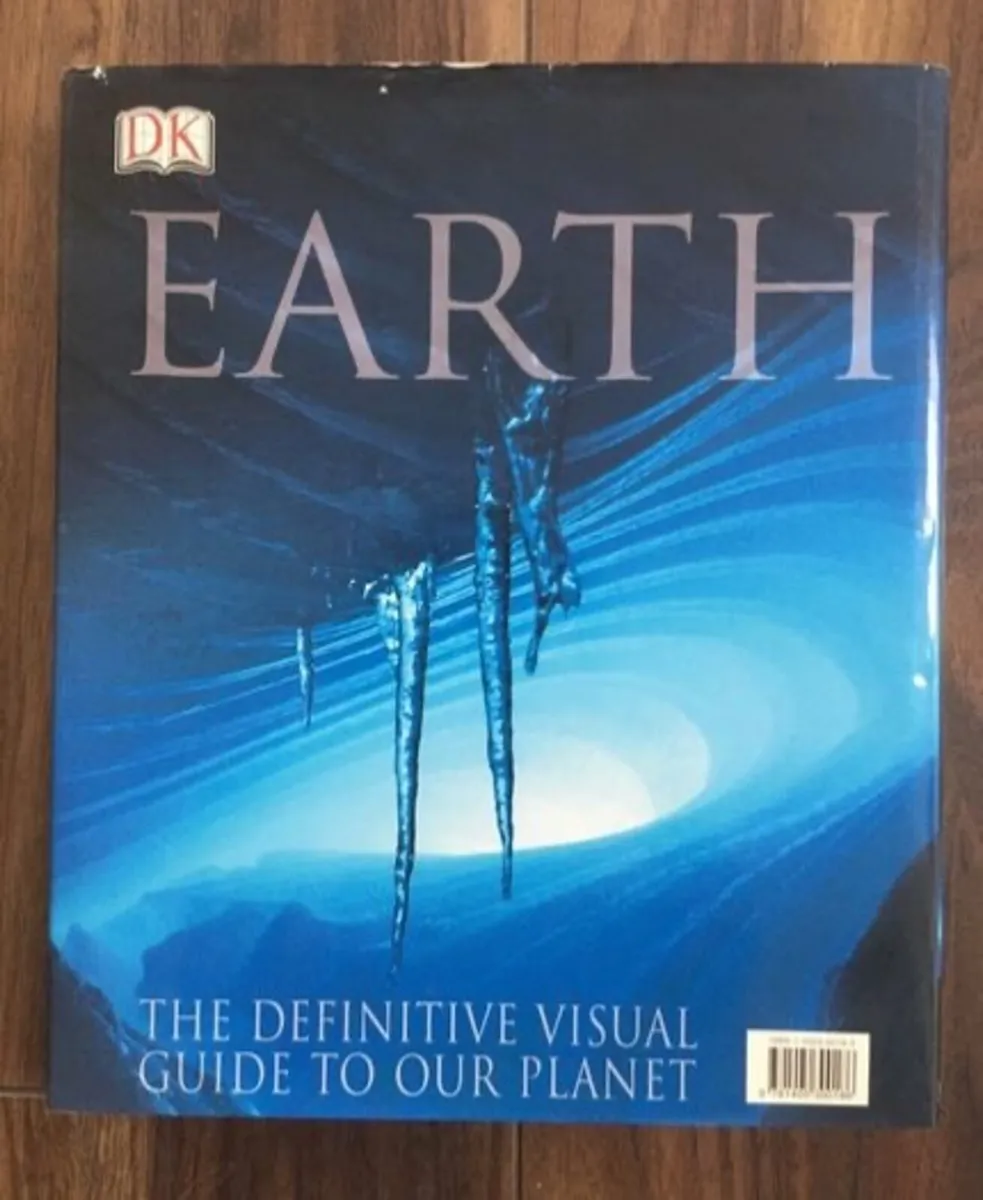 EARTH - The Definitive Visual Guide to our Planet - Image 4