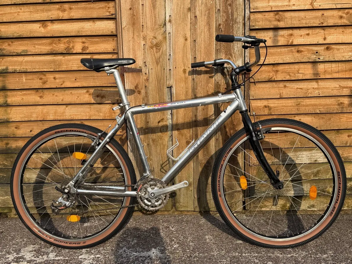 Vintage Giant 26” mountain bike commuter - Image 2