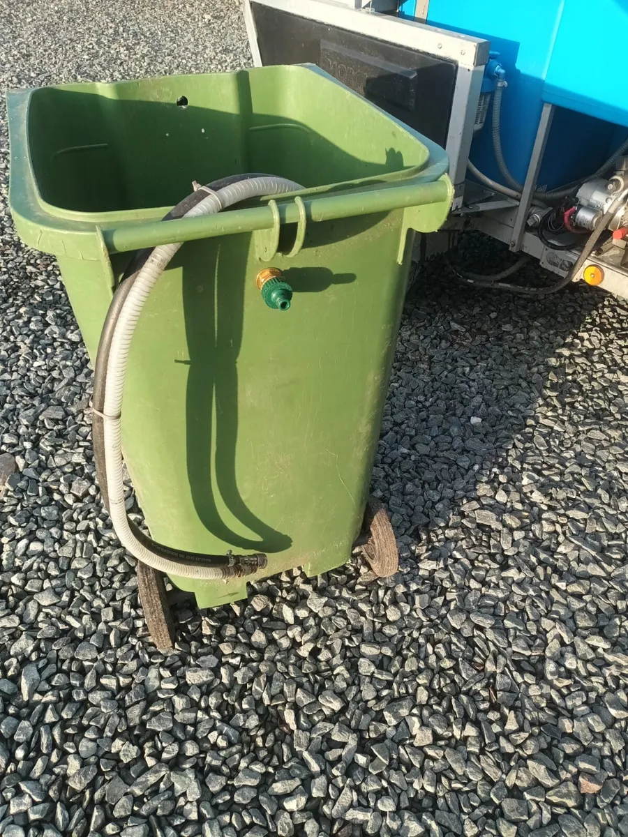 Bin Washing Trailer / System - Image 4